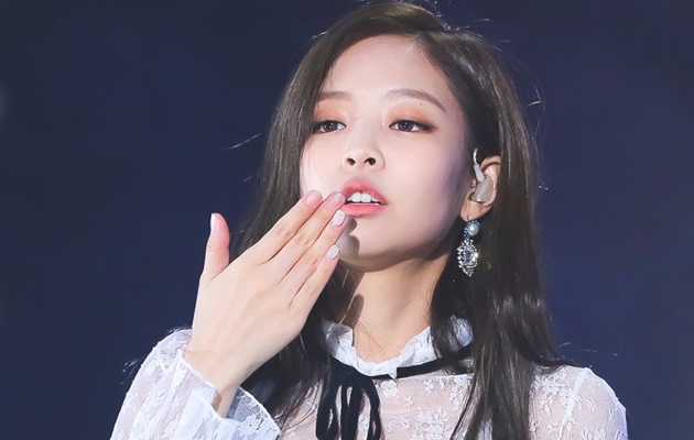 Rayakan Ultah Jennie Black Pink, Seorang Fans Rela Sewa 