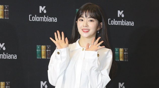 Sapa Fans di Acara Fansign, Irene Red Velvet Didatangi 