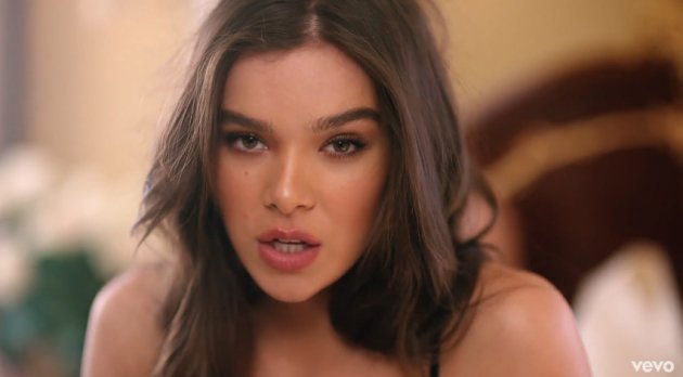 Isi Ost Fifty Shades Freed Hailey Steinfeld Rilis Mv Capital Letters