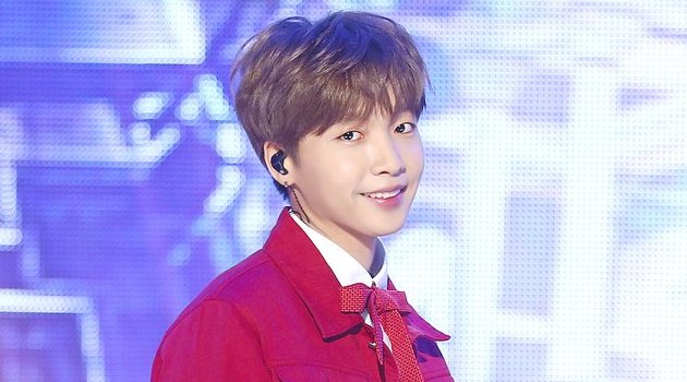  Mata  Minus  Sejak Lama Ini Alasan Jeong Sewoon Tak Pernah 