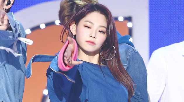 Kang Mina Gu9udan Sempat Gemuk, Kini Puas dengan Tubuhnya