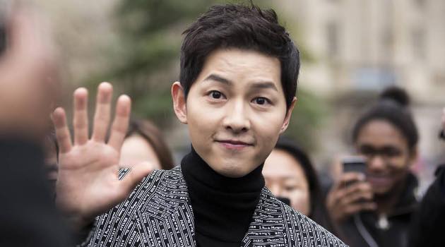 Viral Karena Mirip Song Joong Ki, Nasib Petugas Bandara Ini Malah