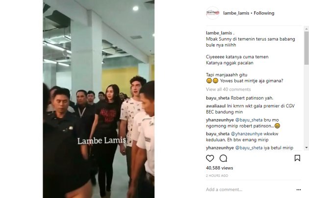 Aura Kasih Lagi Lagi Kepergok Jalan Bareng Robert Pattinson Netter