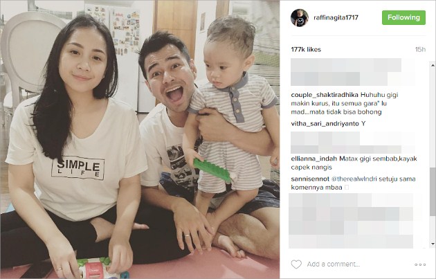 Pose Kalem Bareng Raffi dan Rafathar, Mata Sembab Nagita 