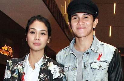 Inilah Nama Anak Pertama Vino Bastian dan Marsha Timothy 