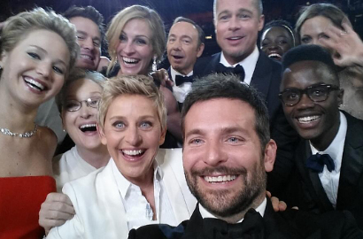Selfie Ellen DeGeneres di Oscar Diperkirakan Bernilai Rp 11,3 Triliun