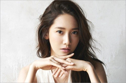 Yoona SNSD Tampilkan Kecantikan Sederhana Kenakan Cartier