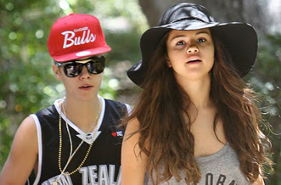 Selena Gomez Bantah Pernah Hamil dengan Justin Bieber