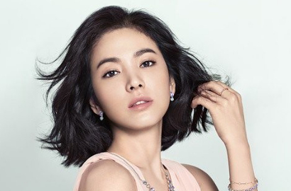 Kecantikan Song Hye Kyo untuk J'Estina Kembali Memukau Fans