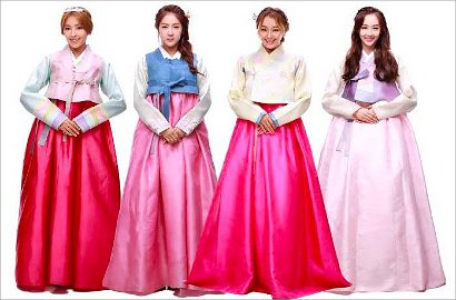 Sistar Sapa Fans Pakai Hanbok untuk Sambut Chuseok