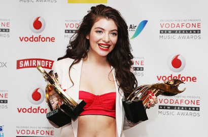 Lorde Bocorkan Lagu 'Lost Boys' yang Belum Pernah Dirilis