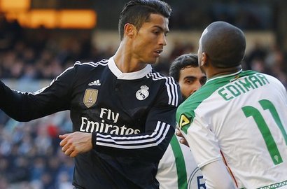 Kena Kartu Merah, Hukuman Cristiano Ronaldo Lebih Ringan?