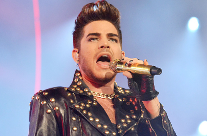 Adam Lambert Goda Fans Lewat Teaser 'Ghost Town' di Instagram
