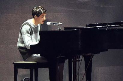 Main Piano dan Nyanyikan Lagu John Legend, Chanyeol EXO 