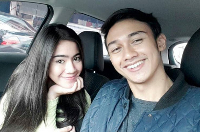 Pamer Tiduran Bareng Felicya Pacar Caesar Hito Mondy 