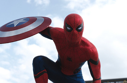 Jadi Anak Sekolahan, Imutnya Tom Holland di Foto Adegan 'Spider-Man: Homecoming'