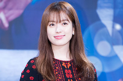 Wow, Gaun Cantik Han Hyo Joo Ini Dibanderol Hingga Rp 30 Juta