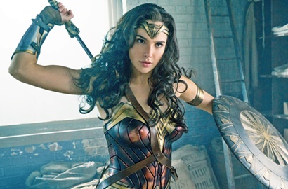 Sangat Ketat, Kostum 'Wonder Woman' Bikin Gal Galdot Tidak Bisa Bernafas
