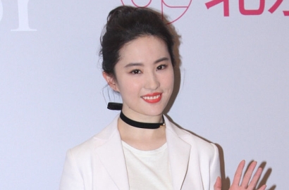 Terlihat Gendutan, Liu Yifei Diduga Sedang Hamil Anak Song Seung Heon