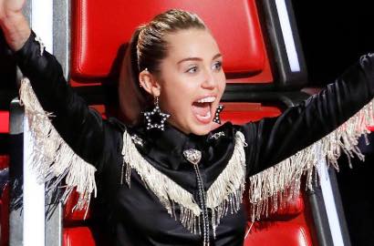 Pamer Perut Buncit, Miley Cyrus 'Ngamuk' Dituduh Hamil