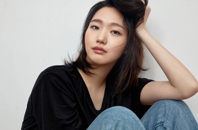 Bikin Netter Kesengsem, Intip Cantiknya Kim Go Eun di Foto Profil Terbaru