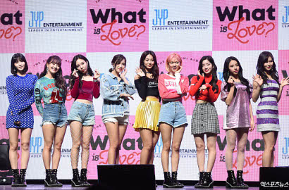 Twice Puncaki Chart Lewat Comeback 'What Is Love', Bos JYP Malah Dicibir