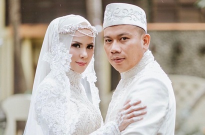 Bantah Pernikahannya Settingan, Angel Lelga Ungkap Vicky Prasetyo Digoda Pelakor?