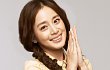 Kim Tae Hee Beri Hadiah Kejutan ke Anak Penderita Leukimia
