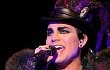 Gantikan Freddie Mercury, Adam Lambert Tak Ingin Kecewakan Fans Queen