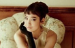 Park Shin Hye Tampil Vintage Ala Audrey Hepburn di Majalah