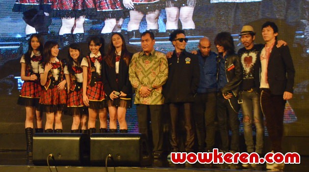 Slank dan JKT48 Meriahkan Panggung Konser Indonesia Wow 