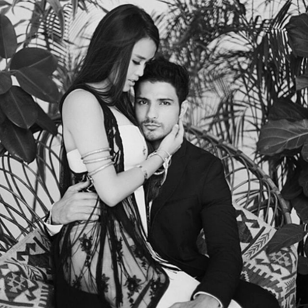 Unggah Foto Pangku Pacar, Vin Rana Dikecam Fans