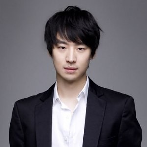 Lee Je Hoon Profile Photo